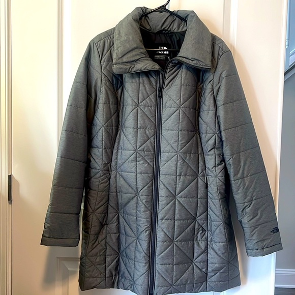 The North Face Women’s XL jacket - Picture 1 of 6